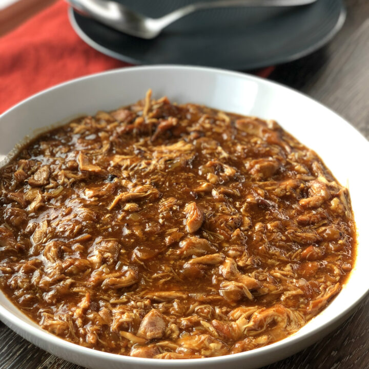 Slow Cooker BBQ Pulled Chicken