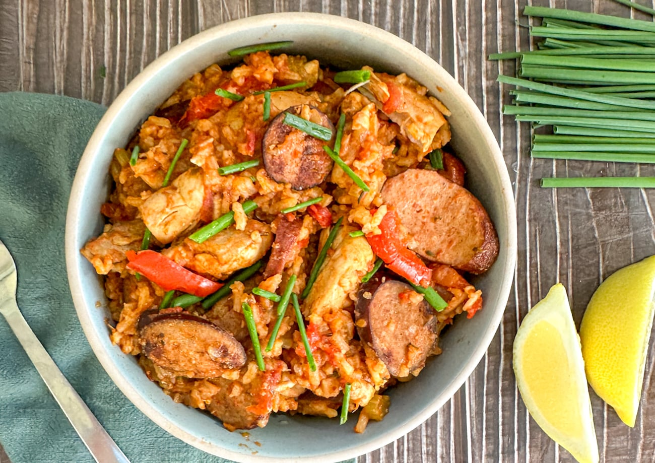 finished dish for the slow cooker chicken and sausage jambalaya