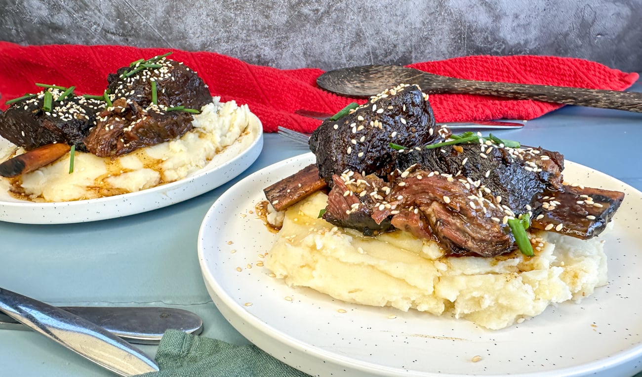 slow cooked beef shortribs with rich asian style gravy